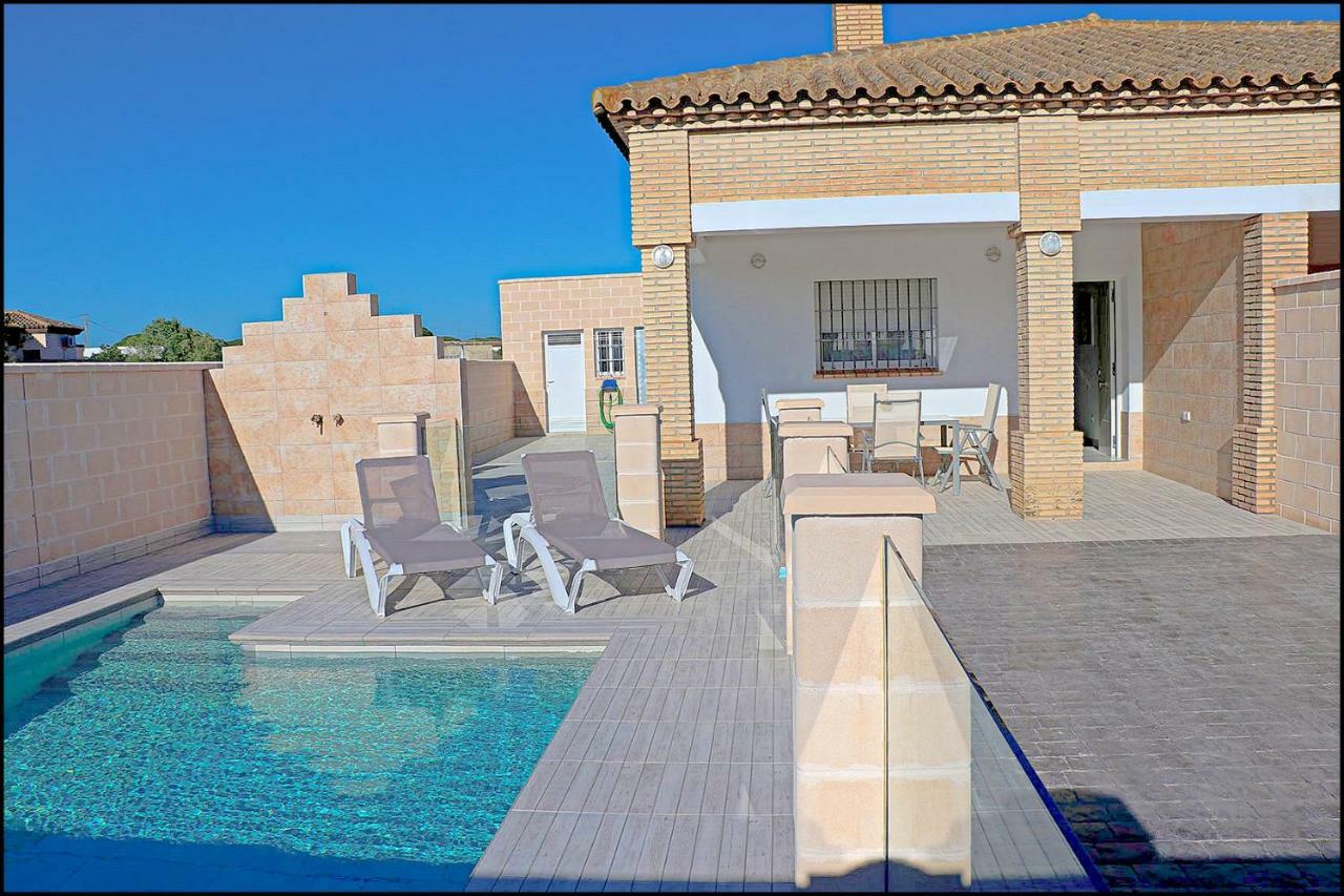 Chalet Penuelas Con Piscina Conil De La Frontera Zewnętrze zdjęcie