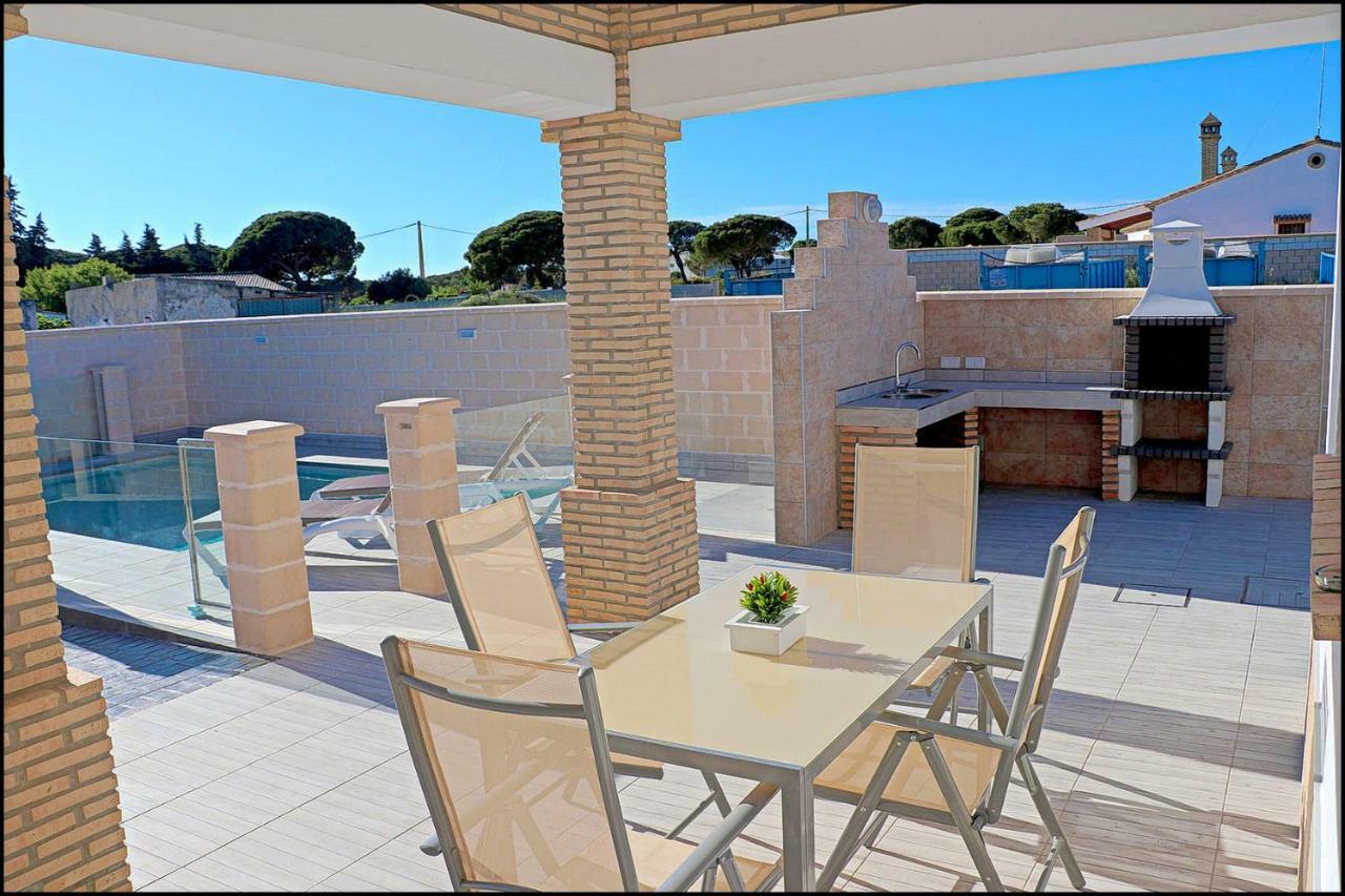 Chalet Penuelas Con Piscina Conil De La Frontera Zewnętrze zdjęcie